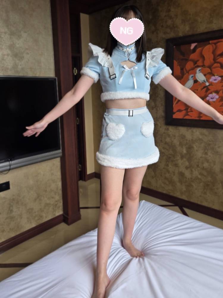????
