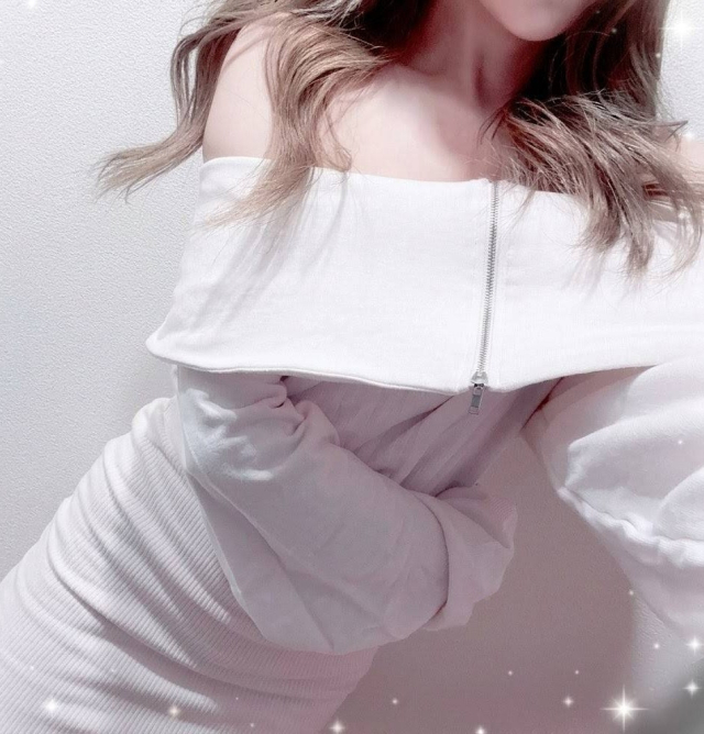 麗奈-れいな-（淫らなｵﾝﾅ性体師…そして曖昧なひと時(本格派ｵｲﾙ性感ﾏｯｻｰｼﾞ)派遣型性感エステ）