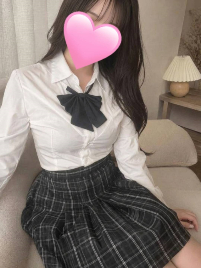 璃桜-りお-（淫らなｵﾝﾅ性体師…そして曖昧なひと時(本格派ｵｲﾙ性感ﾏｯｻｰｼﾞ)派遣型性感エステ）