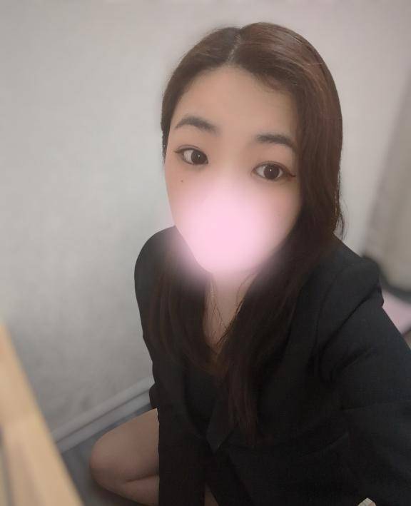 今日はフチなしカラコン👀💕