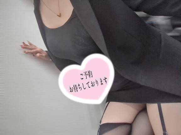 黒×ガーター、好きですか？💕