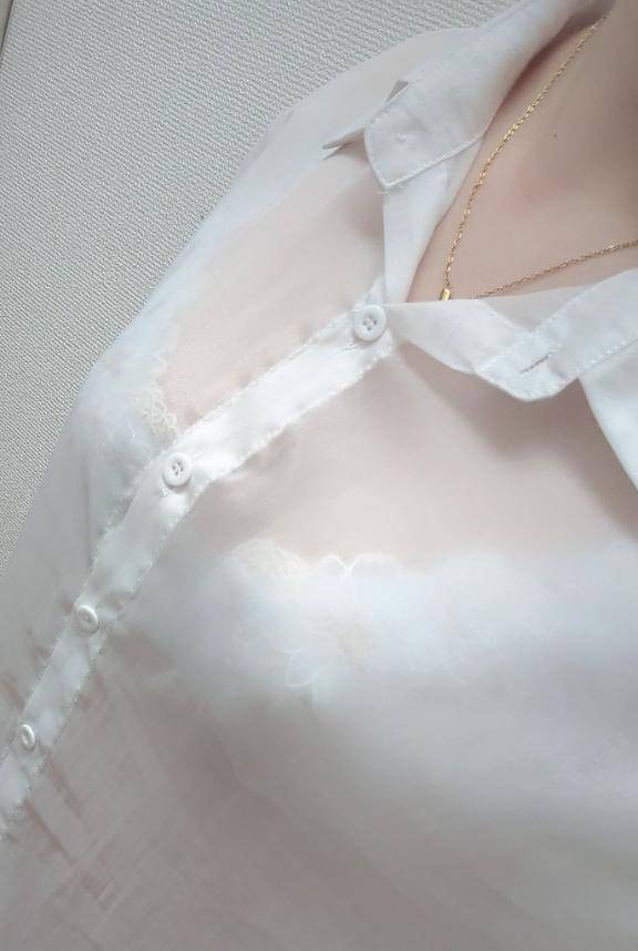 透け感、気づいちゃった？♡