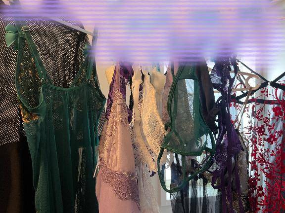 家族がいない間に。。。