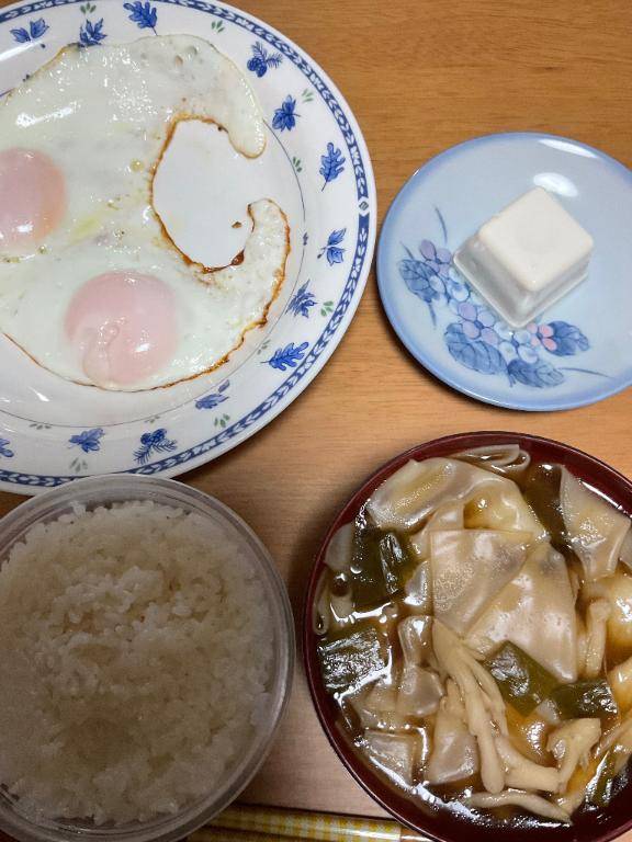 今日の朝ごはん兼昼ごはん