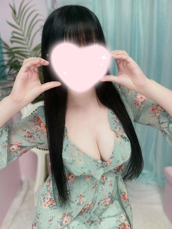 じ～…?