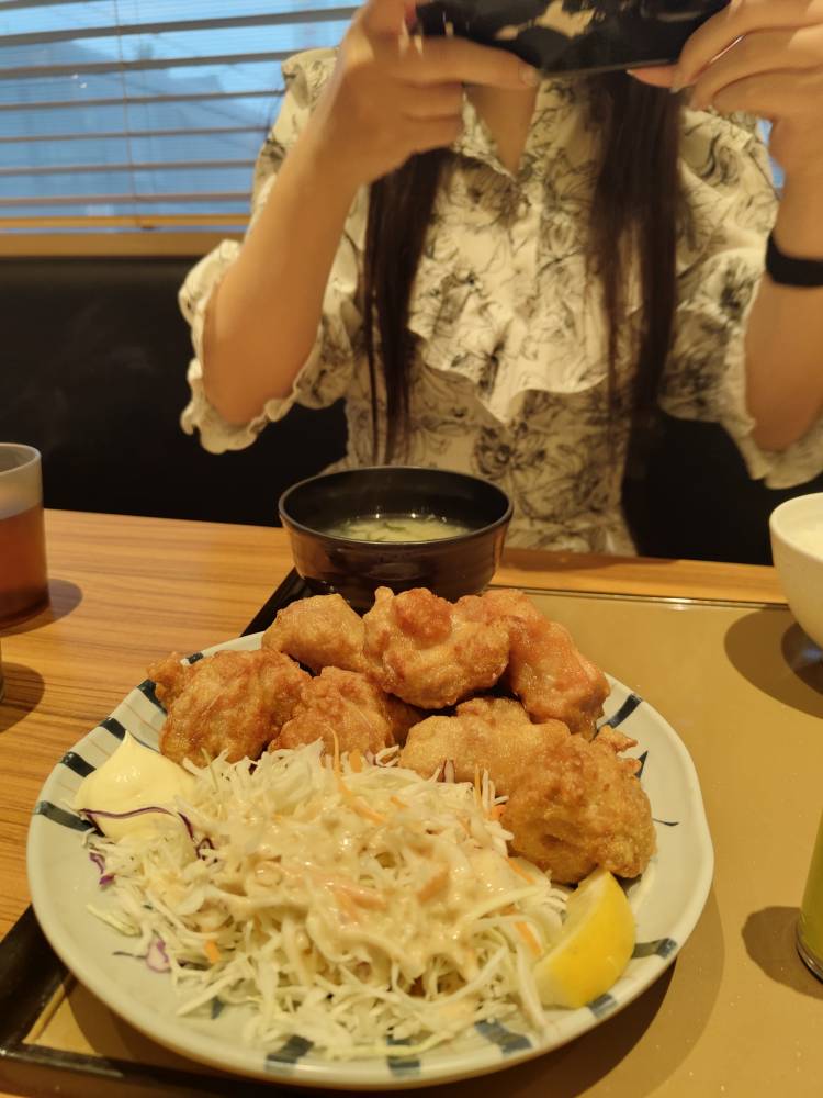 "岡山レンタル彼女💖いしば志　表町😃妊娠中・育休中もお仕事できる💖2025年も素敵なデートお待ちしています💖母乳ママの三仲さん💖" を YouTube で見る