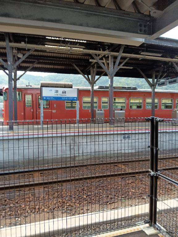 複数プレイから変わったプレイ待ち合わせ飲み食べデートコース待ってます★ご自宅倉敷津山にも行けますお気軽にお電話待ってますね！！他色んなコースあるのでよろしくお願いします★