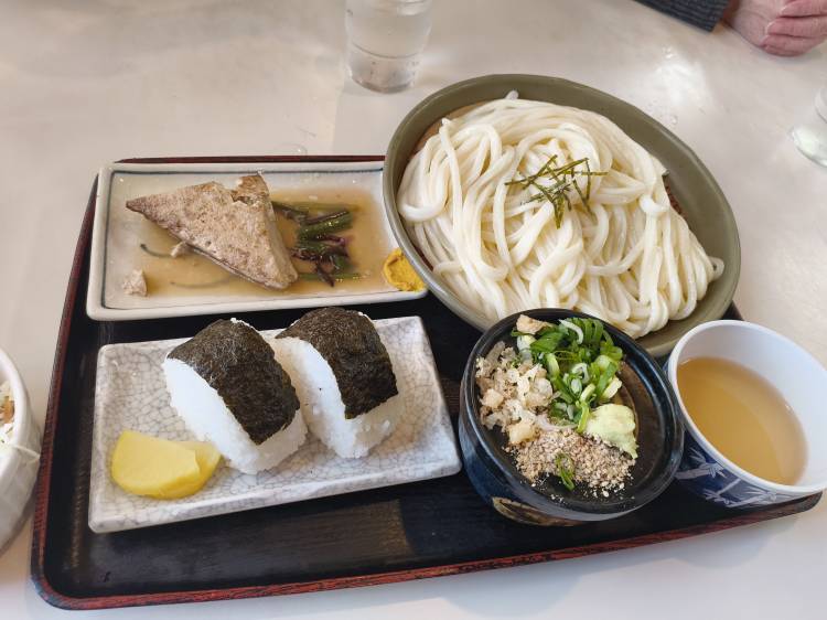 "障害者高齢者のお客様も行けます💖県外に旅行観光コースも行けます💖家事代行で料理・洗濯・買い物・家庭ゴミの回収・遺品整理もできます💖田島さん💖#岡山市" を YouTube で見る