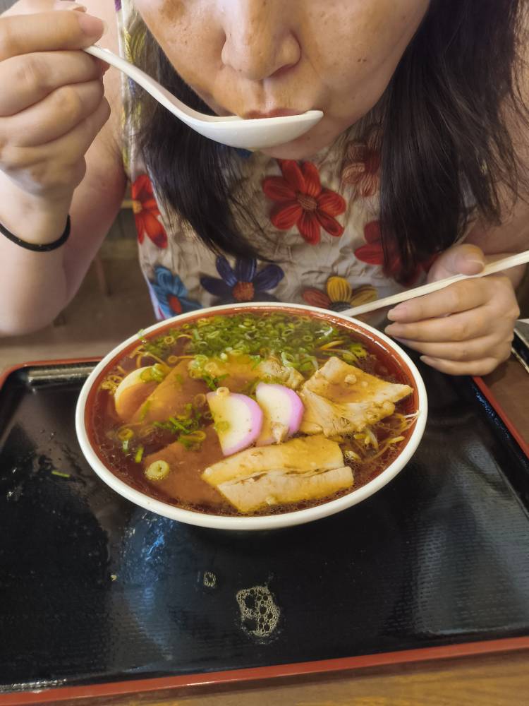 "中華そば　かたやま　本店💖高齢者障害者の方もお気軽呼んでください💖2026年も素敵なデートお待ちしています💖しのはらさん💖岡山人妻案内所＆岡山お見合い桜💖#岡山市" を YouTube で見る