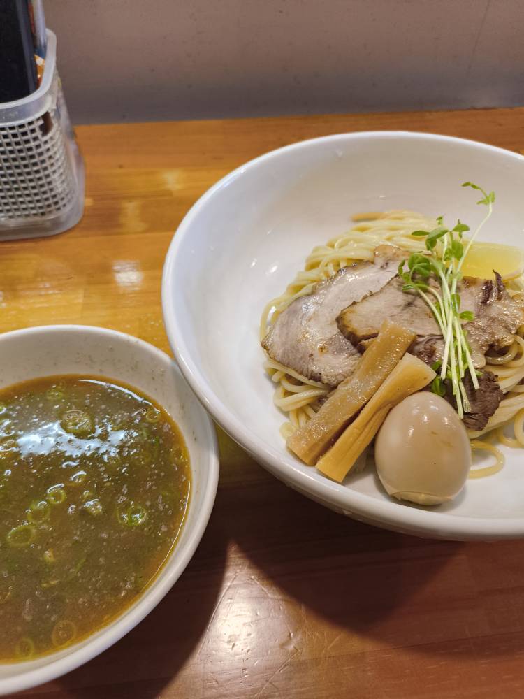 "つけ麺　烏城💖妊娠中・育休中もお仕事できる💖2026年も素敵なデートお待ちしています💖母乳ママのりんさん💖岡山人妻案内所＆岡山お見合い桜💖#母乳 #岡山市" を YouTube で見る