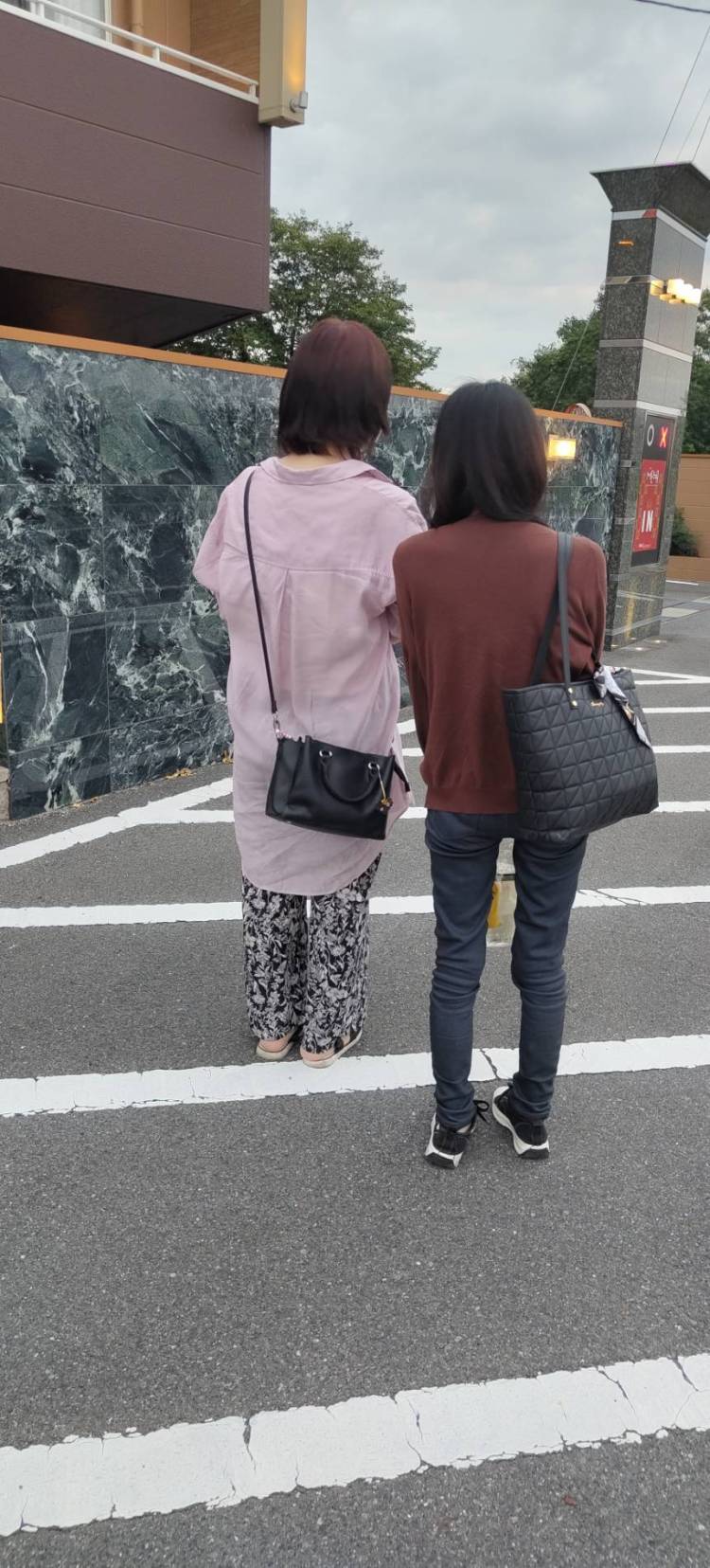 "HOTEL mesa💖高齢者障害者の方もお気軽呼んでください💖2026年も素敵なデートお待ちしています💖川上さん＆かのえさん💖岡山人妻案内所＆岡山お見合い桜💖#岡山市" を YouTube で見る