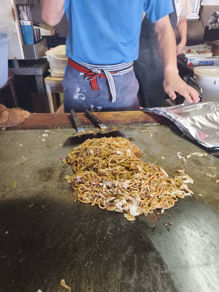 "ジャンボお好み焼き　みゆき焼きそばもジャンボ💖高齢者障害者の方もお気軽呼んでください💖2026年も素敵なデートお待ちしています💖岡山人妻案内所＆岡山お見合い桜💖#岡山市" を YouTube で見る