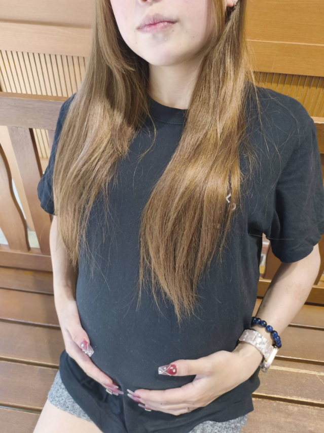 【アイドル系妊婦】いろは 19才 爆乳でめちゃ可愛い妊婦さん(岡山人妻案内所 24時間)