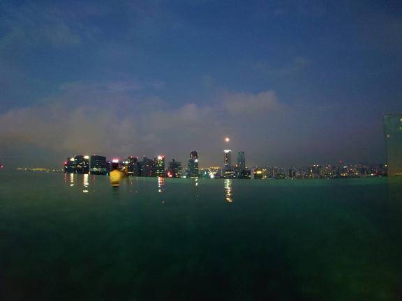 おはようございます