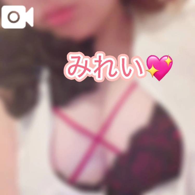 - ̗̀🎁 ̖́-