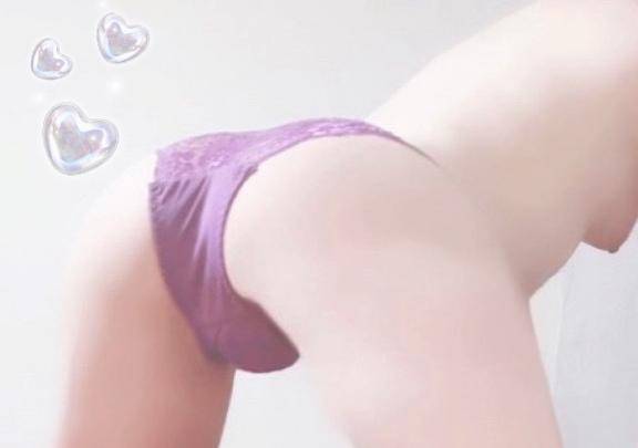 エッチな音がお風呂場で響いて。。。💜