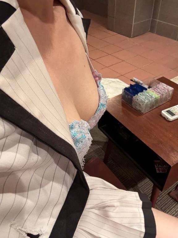 ラストロング本指名様誠にありがとうございます✨
