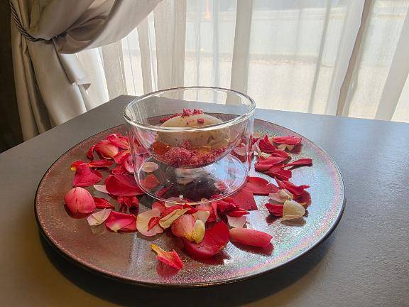 幸せなひとときと本日の出勤?