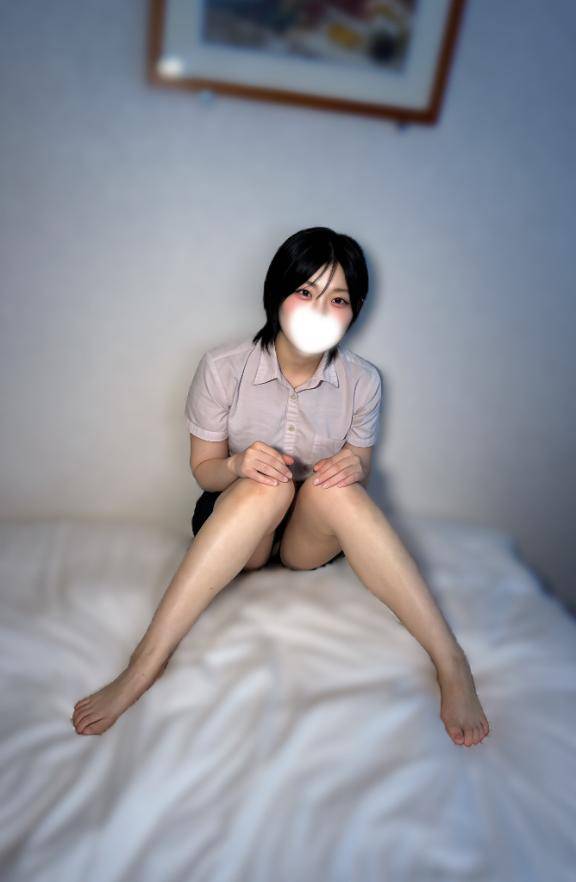乳首攻めでビンビンになったお兄さん?