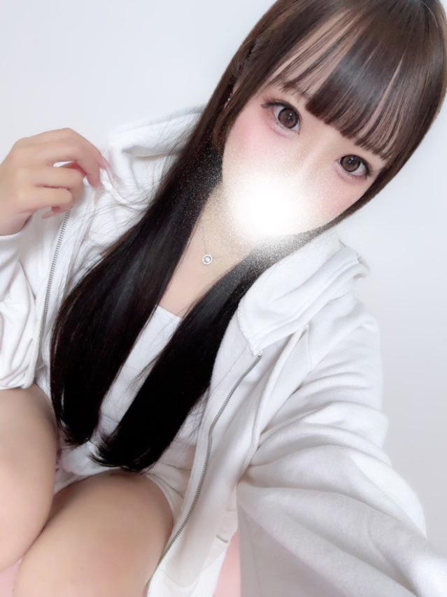 みい