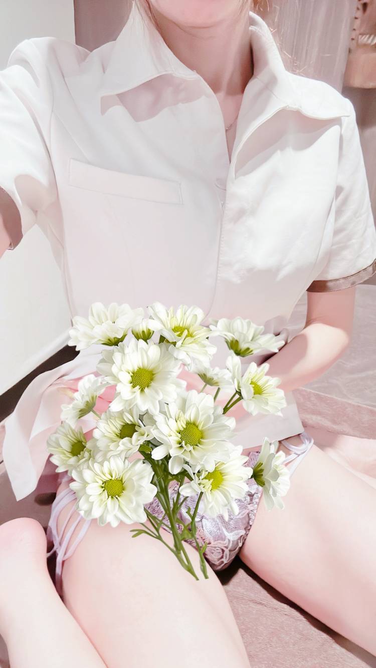 ２０時から出勤╰(*´︶`*)╯♡