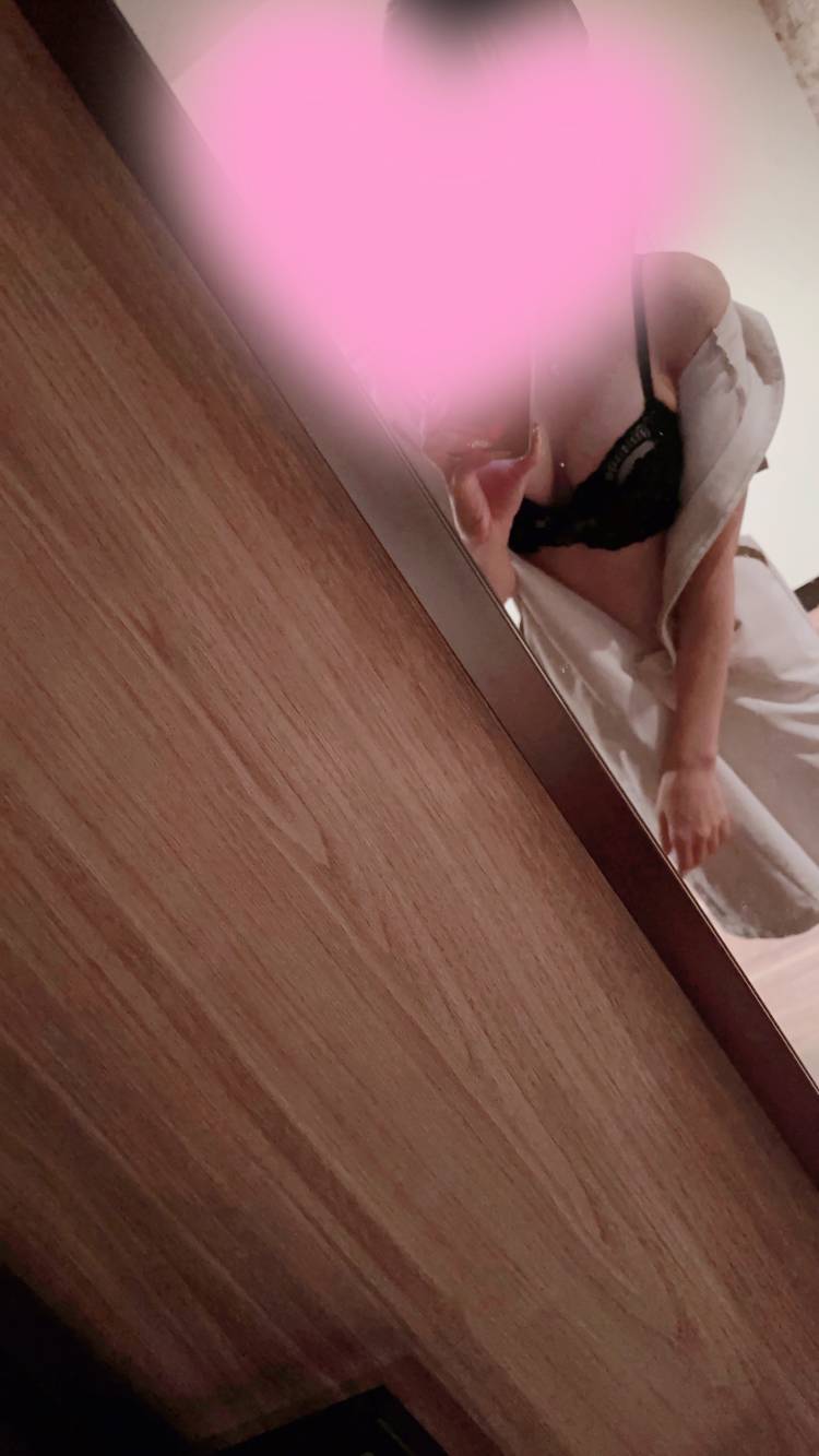 出勤しました╰(*´︶`*)╯♡