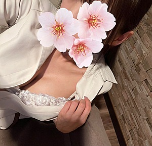 ひな（OLIVE SPA）