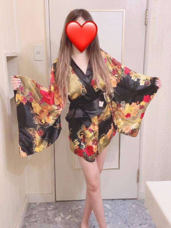 あき　世界巨乳遺産の官能的景観☆Iカップ爆乳で完全包囲！