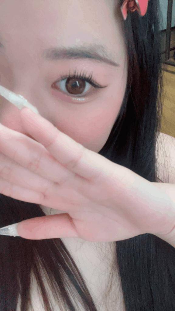 今日も出勤してます！