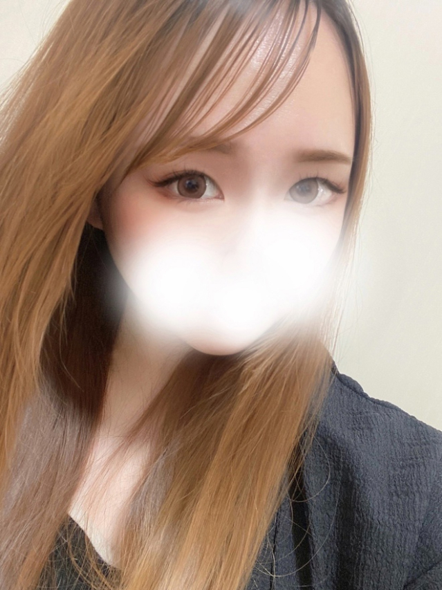 ちな　超絶敏感潮吹き体質☆可愛い系美女
