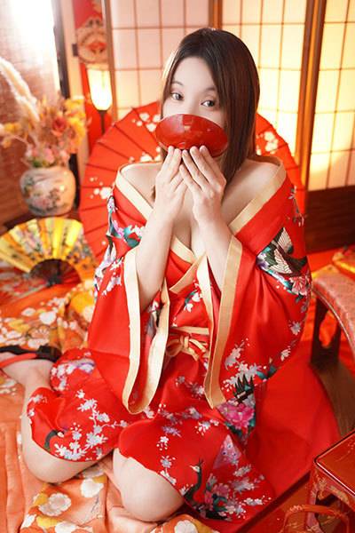 すべすべお肌、もっと触れて？🥰