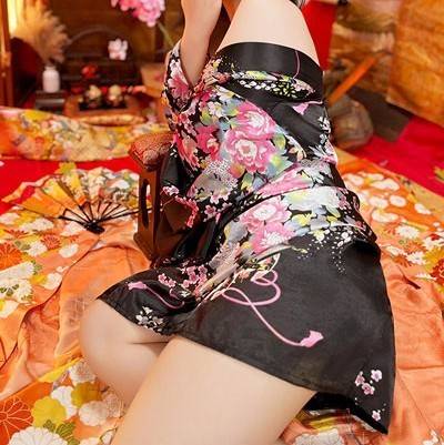 この前足を褒めてもらったのがうれしくて…