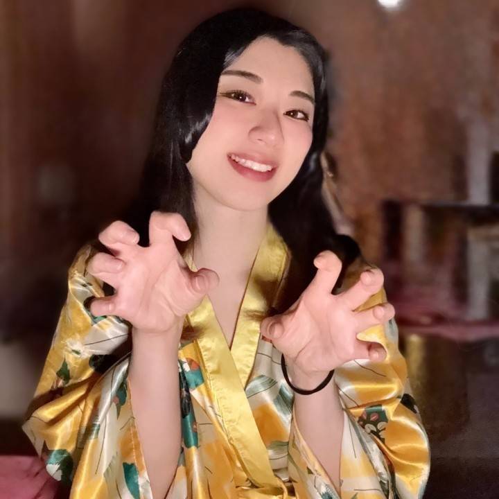 【( ≖ᴗ≖​)ﾆﾔｯ】