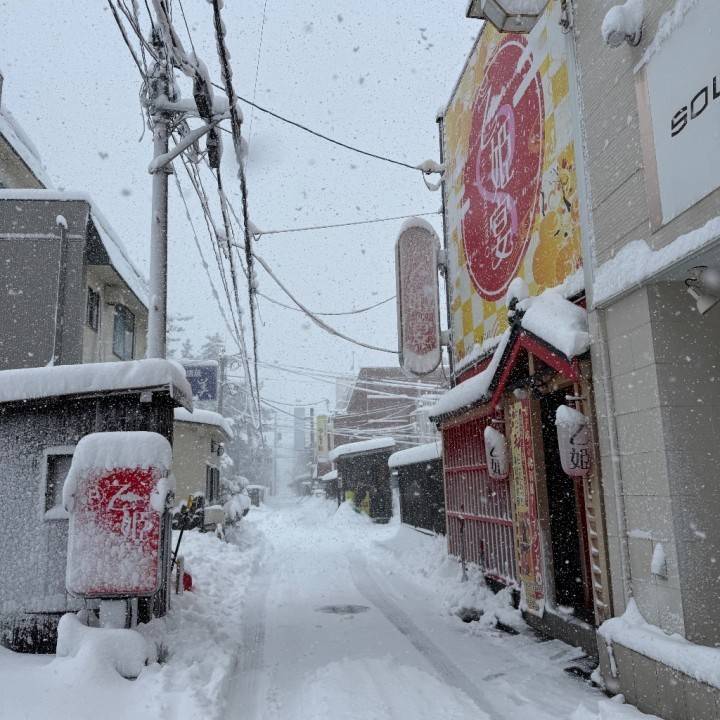 【つもりつもられ】