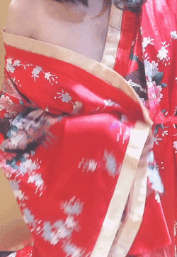 ぬぎぬぎ