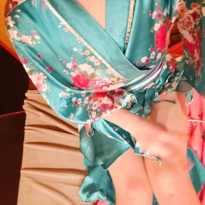 ᕙ(˙-˙  )ᕗ