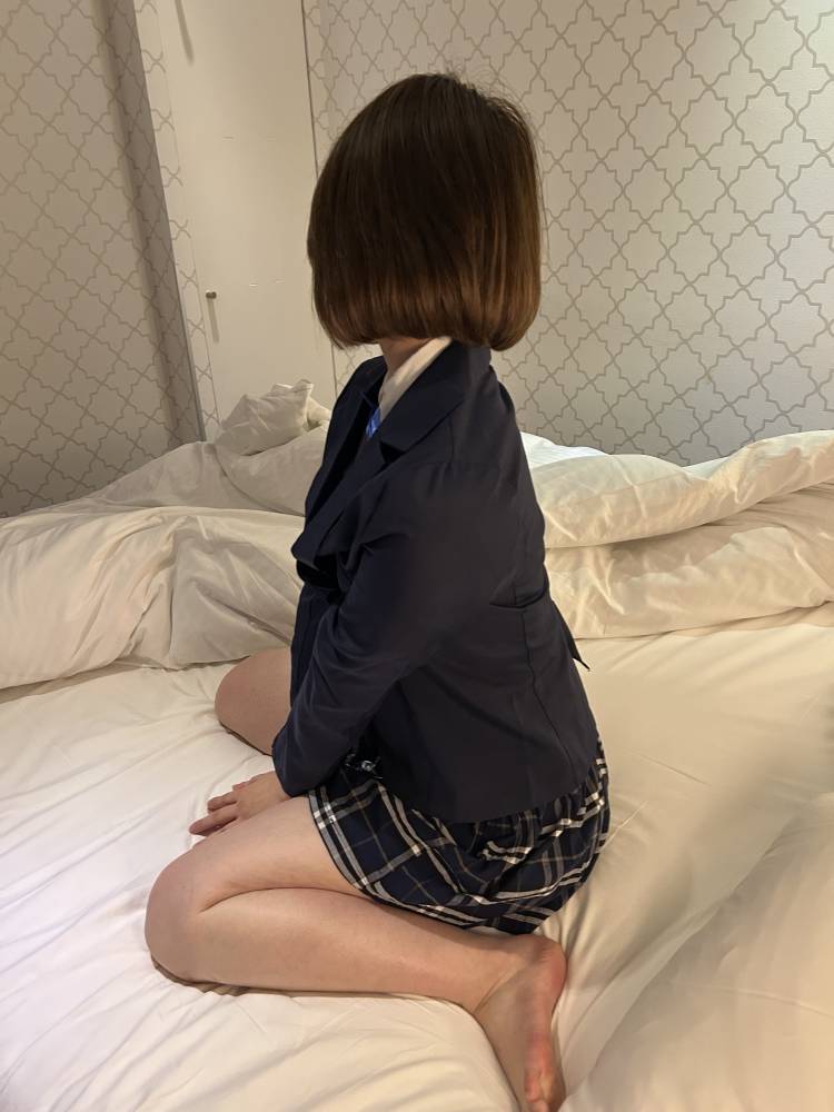 居てます
