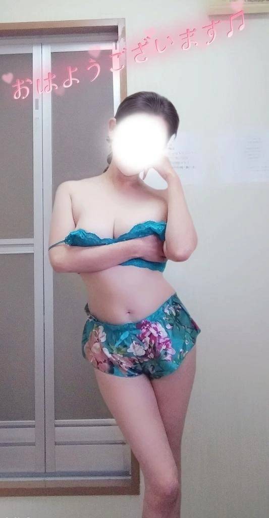 おはようございます♫出勤です♡