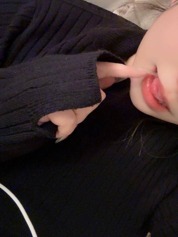 （　・∀・）＜ｴﾛいな?