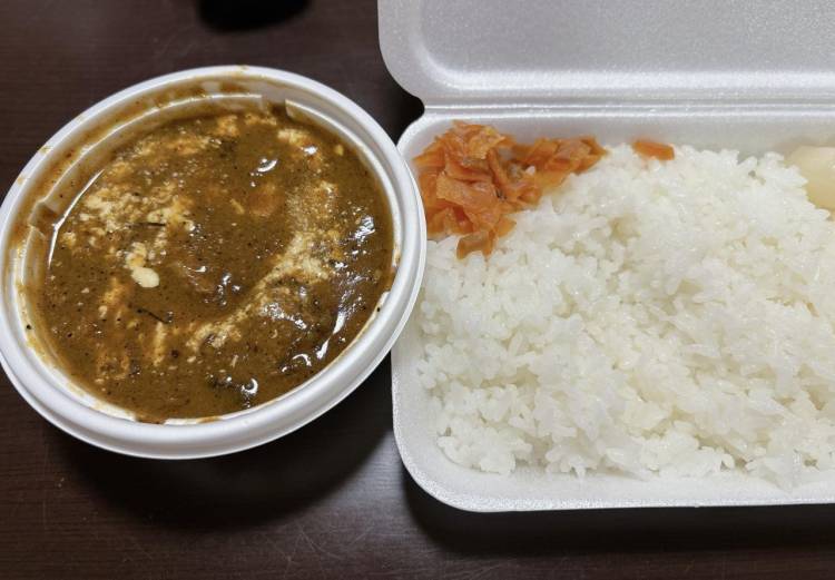 (*´ч`*)🍛( '-' 🍛  )ｶﾚｰ