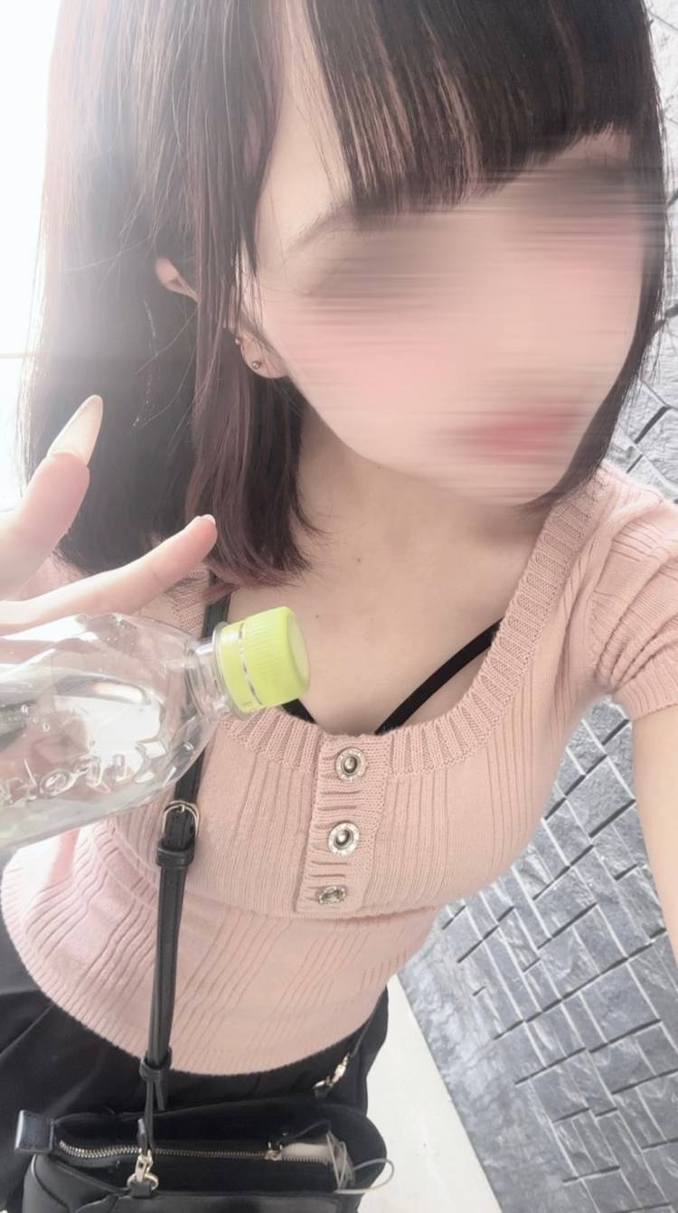 ネコがねころんだ！！！