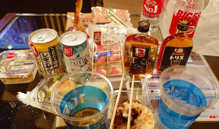 大宴会୧(๑•̀ •́๑)ｲｪｲ