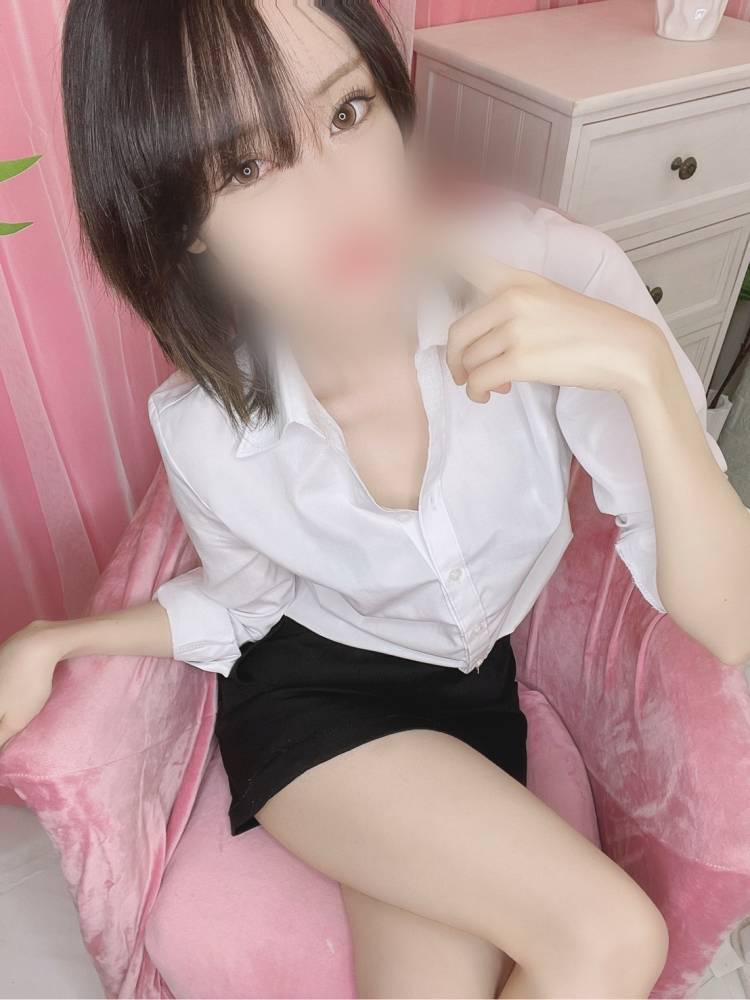 S字くびれの引き締まったボディ