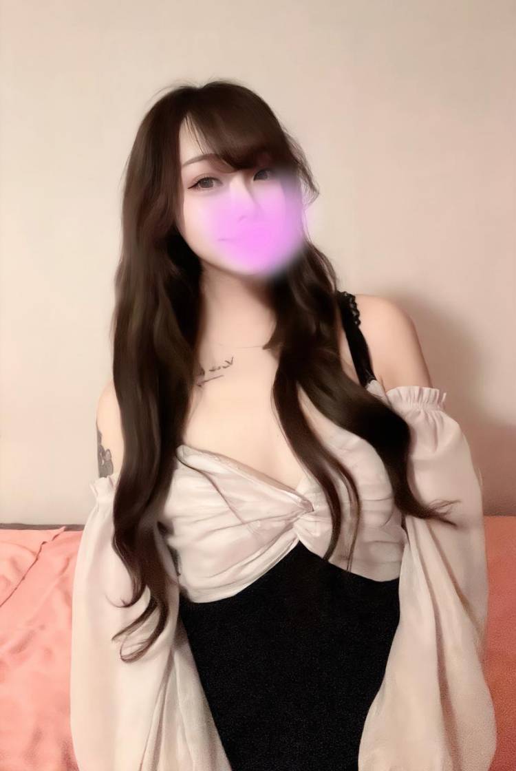 	ねえ、新しいのも貰ってくれる？♡