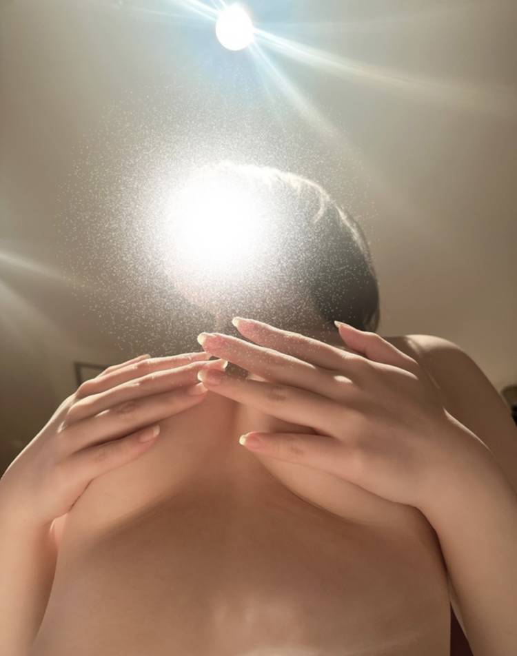 抑えずにはいられないほどの🤭🤍