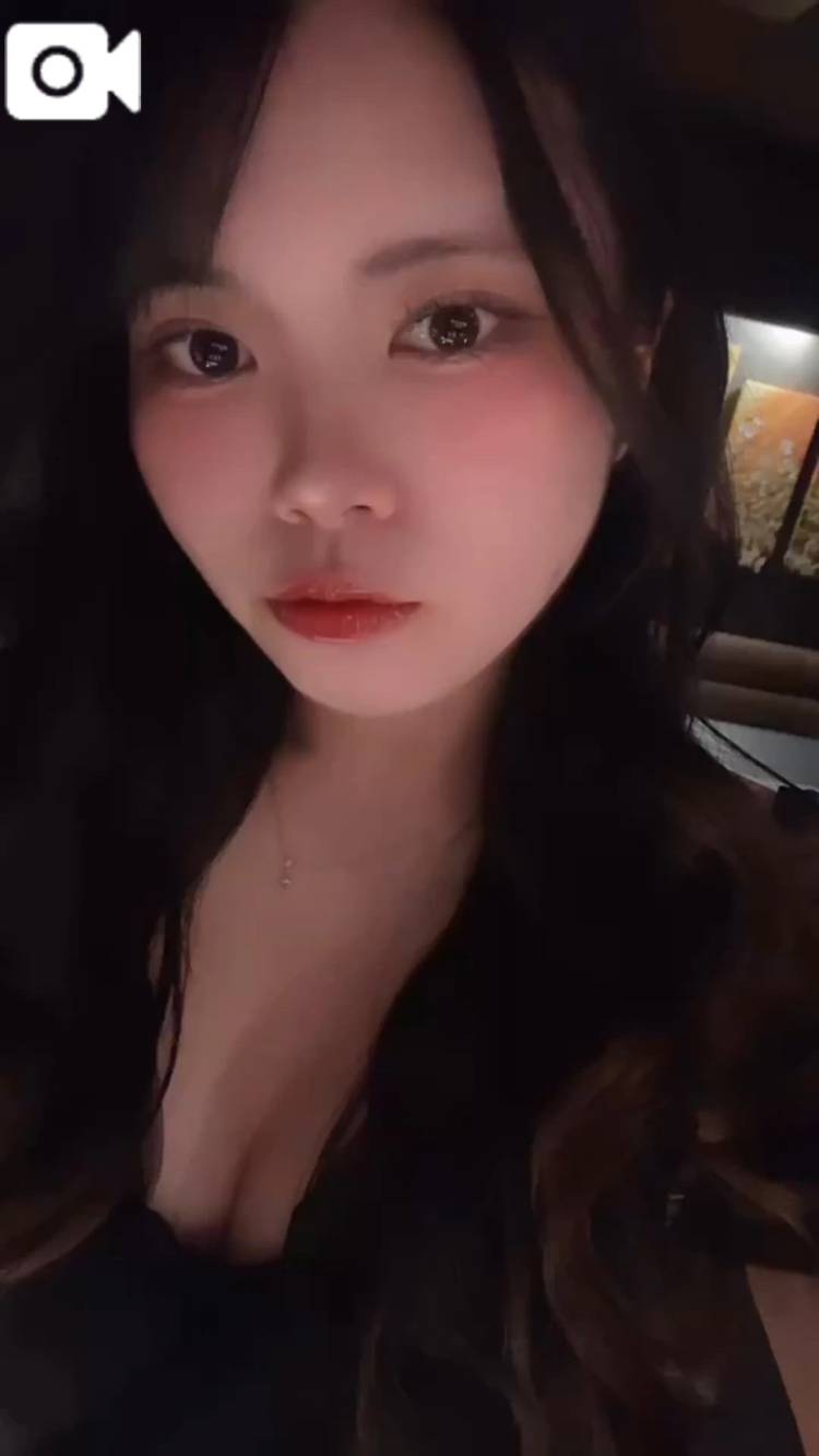 とろけるキス…😘💓‪