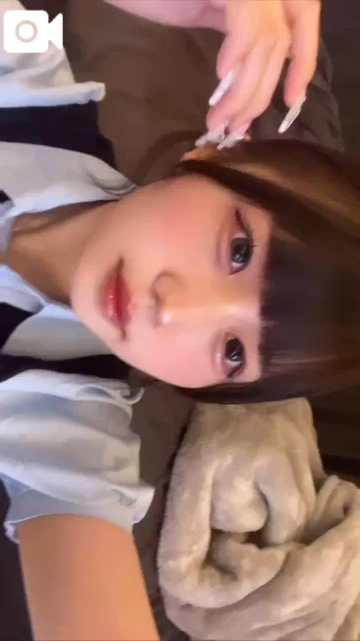 お部屋をちょっと暗くして、待ってます…🌙✨