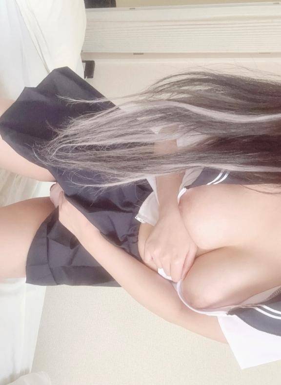 ぽろん。