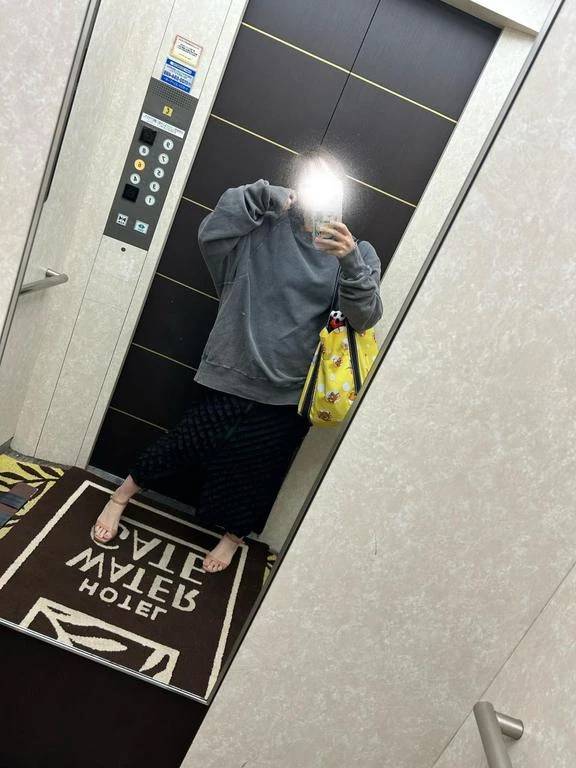 ブーツが履けない、猫顔大人女子♪