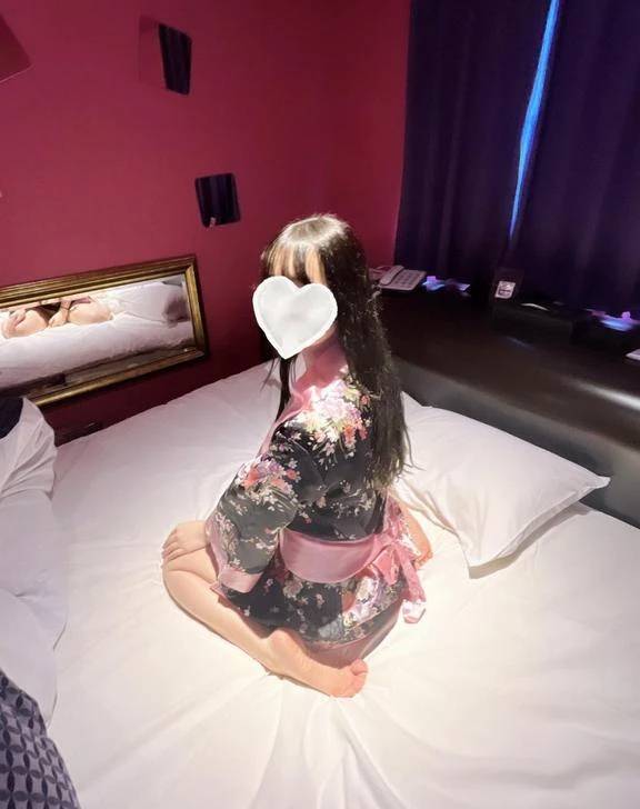 変態さんには見えるはず…♡